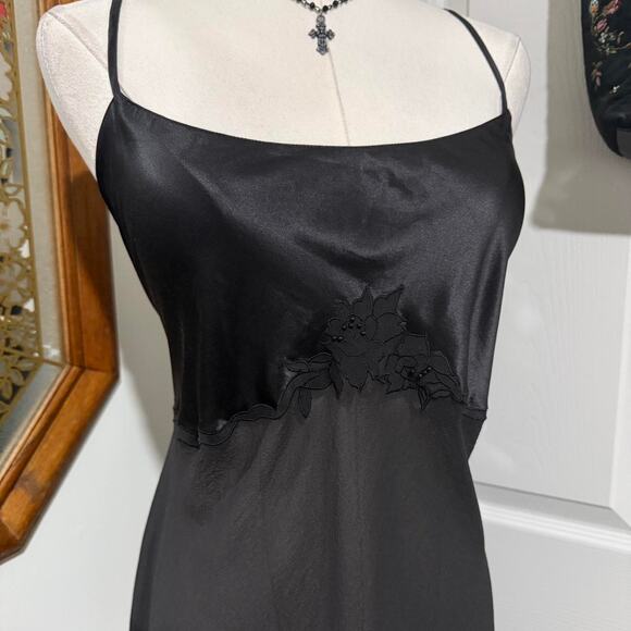 VTG 90s Victoria's Secret Black 100% Silk Beaded Floral Dark Coquette Slip Dress - Picture 2 of 8